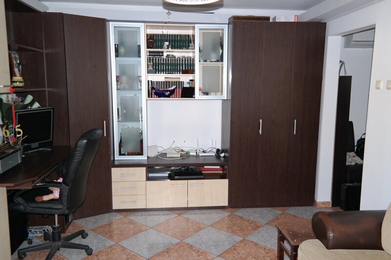 Berceni, 5min. Aparatorii Patriei, decomandat, parcare ADP, etaj 4/4