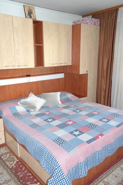 Berceni, 5min. Aparatorii Patriei, decomandat, parcare ADP, etaj 4/4