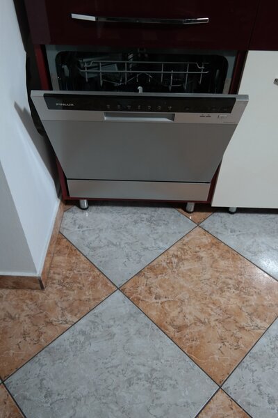 Berceni, 5min. Aparatorii Patriei, decomandat, parcare ADP, etaj 4/4